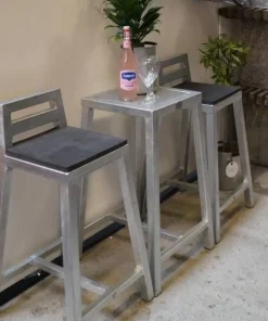 Galvaniseret cafebord med 2stk galvaniserede barstole / Cafesæt