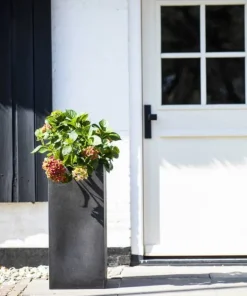 Høj krukke smooth black - 79cm - Livstidsgaranti