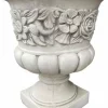 Krukke i patineret hvid beton på fod med blomstermotiver - H.62xØ.50cm