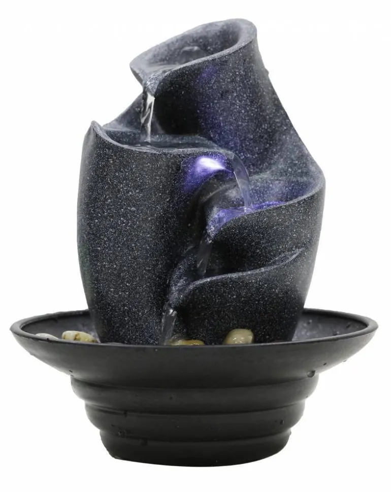 Lille vandspil i Terrazzo look med LED lys