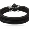 Randsyet sort læderarmbånd til hende