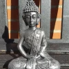 Sort/sølv siddende Buddha 22cm